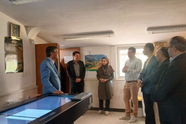 بازدید مدیرکل معاونت آموزش متوسطه از پژوهشسرای ناحیه دو همدان