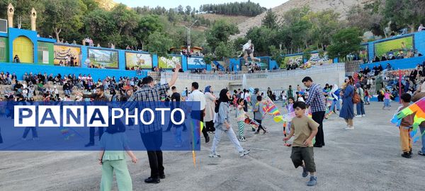 برگزاری جشنواره پرواز بادبادک ها در شیروان