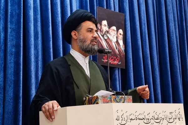 باید در کنار رفع مشکلات، از القای ناامیدی در جامعه پرهیز کنیم