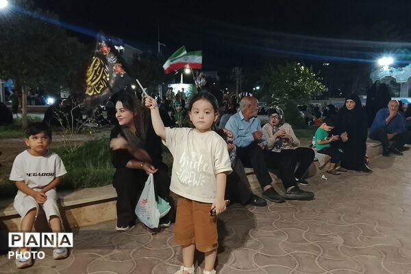 تجمع پرشور مردم در میدان معلم شهید امام خامنه‌ای