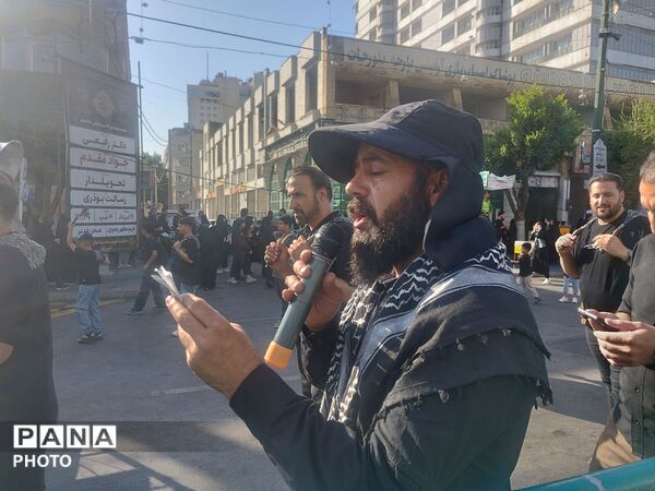 قرارگاه عشق؛ مشهد در سوگ شهادت ضامن اهل‌بیت (ع) پوشیده شد
