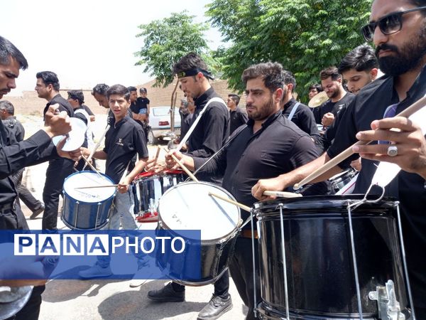 بزرگترین همایش روز عاشورای حسینی در دهنو خلیل‌آباد