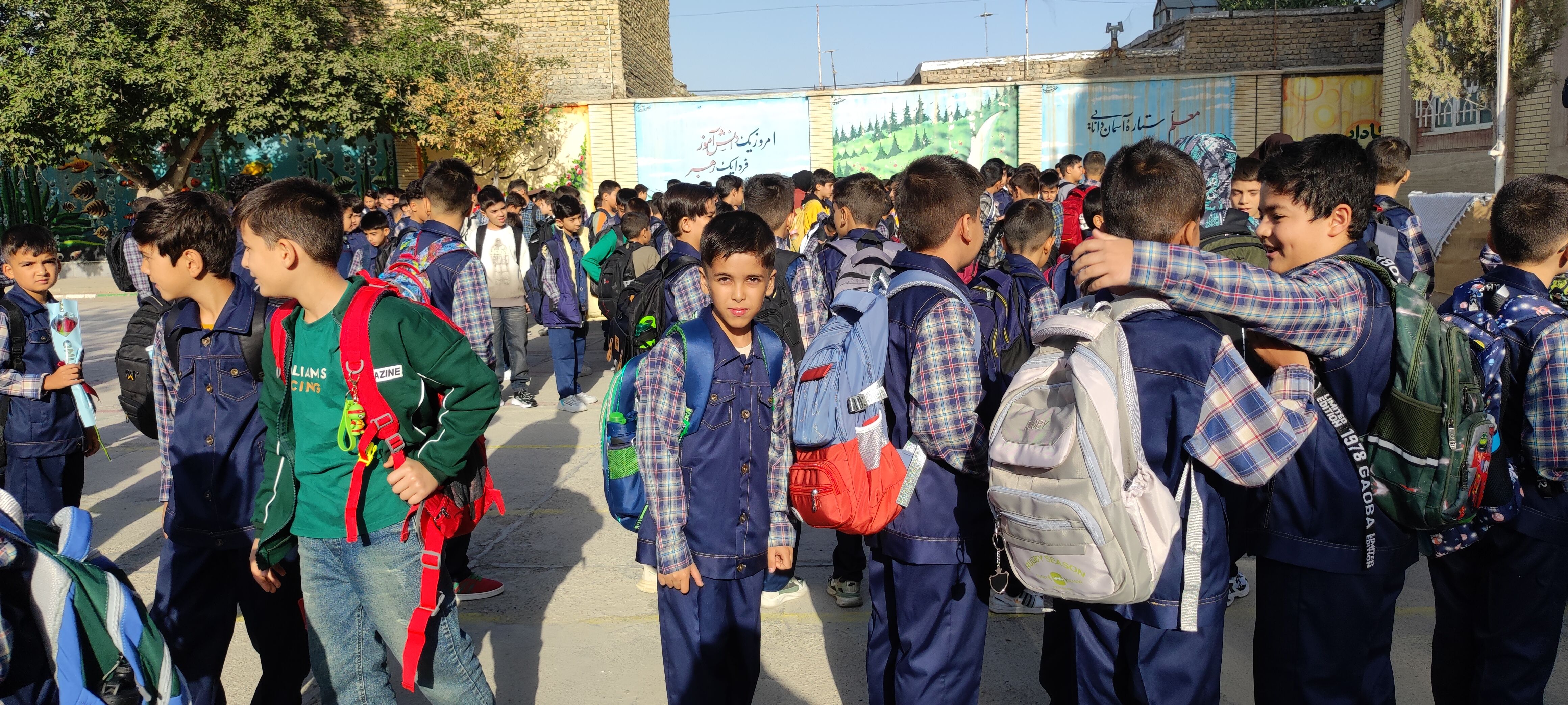 جشن آغاز سال تحصیلی جدید در مدرسه شهدای فرهنگی شهرستان شیروان