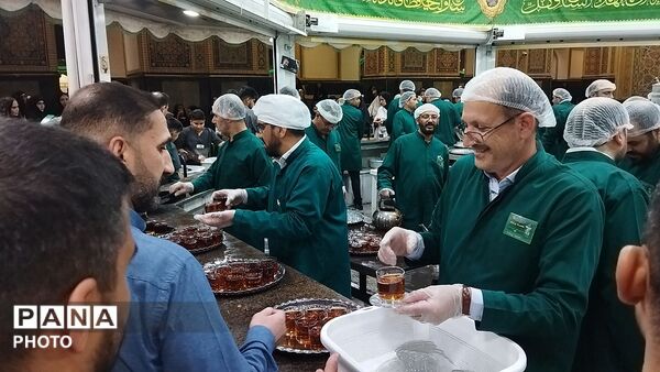 چایخانه حضرت رضا (ع) حرم مطهر رضوی در آخرین روز های هفته اول شهریور ماه ۱۴۰۵ 