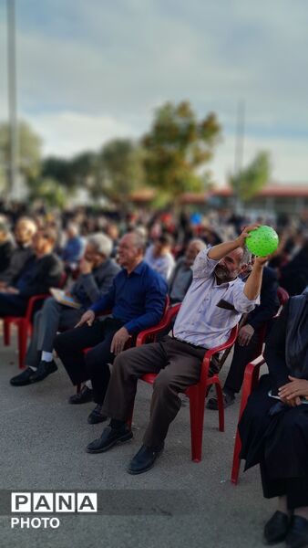 وقتی لبخند پدربزرگ‌ها و مادربزرگ‌ها، گرمای یک جشن را دوچندان کرد