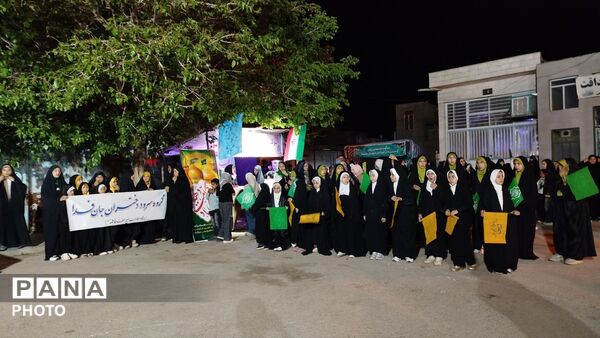 حضور خادمان امام رضا(ع) و پرچم متبرک آستان قدس در اجتماعات شبانه شهر صفی آباد