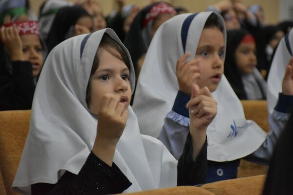 همایش نوگلان سرامد استان اصفهان
