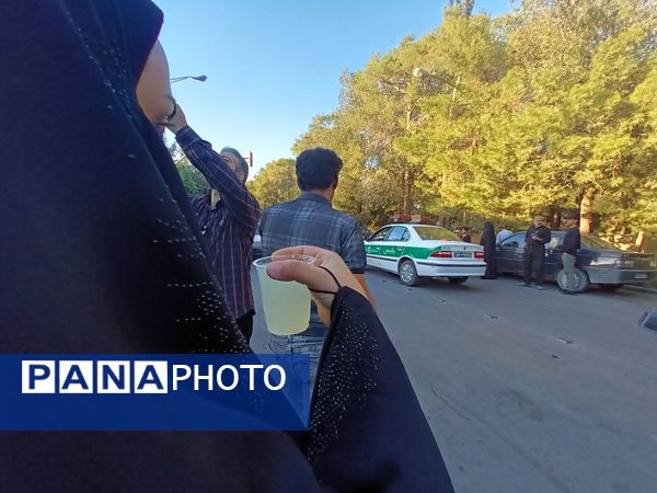 برپایی آیین خطبه‌خوانی خادمین حرم رضوی در روز شهادت امام رضا(ع) در اصفهان