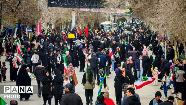 حضور حماسی مردم در راهپیمایی روز قدس در نیشابور 