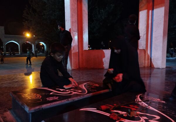 مراسم عزاداری سیدالشهدا در کنار مزار شهدای گمنام نیشابور