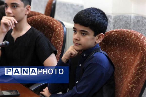 تجلیل از دانش‌آموز خبرنگاران پانا کاشان