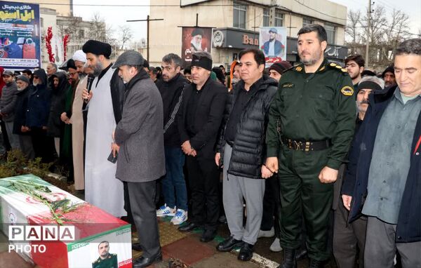 تشییع پیکر پاسدار علی خانی در نظرآباد