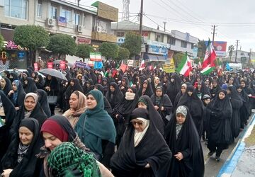 نمایش وحدت و یکپارچگی محمود‌آبادی ها در راهپیمایی ۲۲ بهمن 