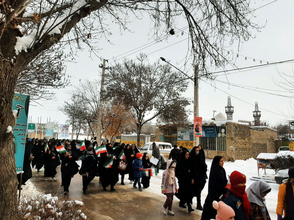 تجلی حضور مردم ولایتمدار شهر غلامان در راهپیمایی ۲۲ بهمن