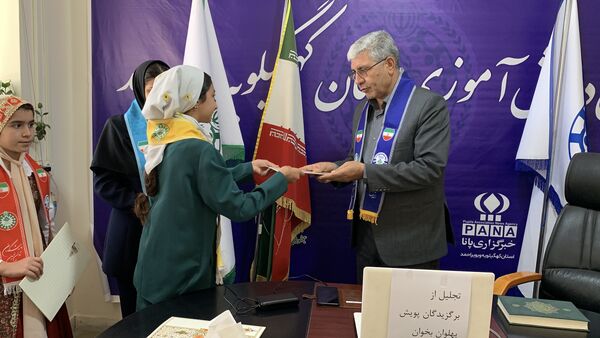 تجلیل از برگزیدگان پویش پهلوان بخوان در یاسوج 