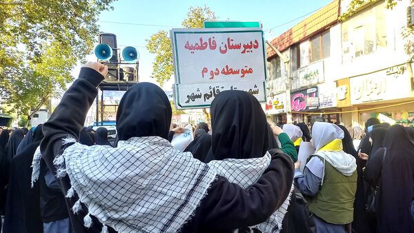 راهپیمایی ۱۳ آبان در قائمشهر