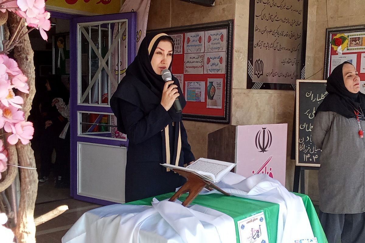 هفته پژوهش؛ گامی مؤثر در تقویت مهارت‌های علمی دانش‌آموزان در مدرسه است