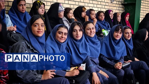 اجتماع ۳۰۰۰نفری دختران حاج قاسم به مناسبت ولادت حضرت معصومه(س) و روز دختر در شهرستان ملارد 