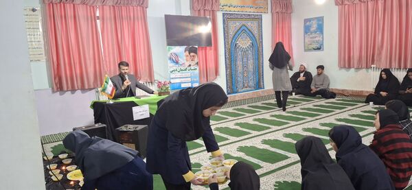 گرامیداشت ایام فاطمیه در مدرسه فضیلت 