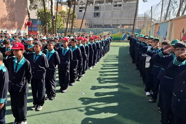 بازدید معاون تربیت بدنی و سلامت اداره کل از اتاق بازی و یادگیری دبستان شاهد شهید قدوسی 