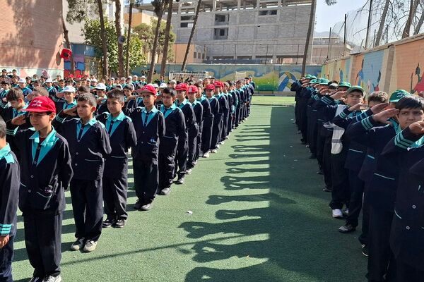 بازدید معاون تربیت بدنی و سلامت اداره کل از اتاق بازی و یادگیری دبستان شاهد شهید قدوسی 