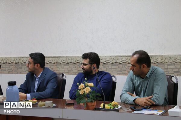 آیین تقدیر وتجلیل از ۱۸ معلم نمونه در شهرستان قرچک 