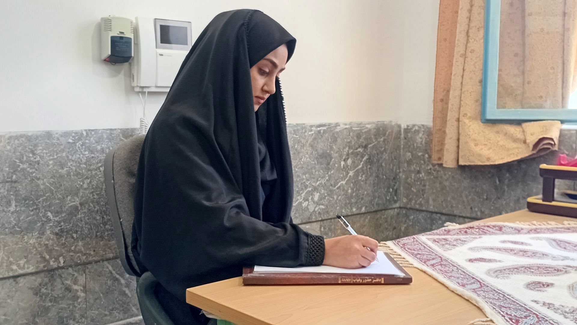 ارتباط مستمر با اولیا به عنوان یاران همیشگی مدرسه نیز یکی از اولویت‌های اصلی مدرسه ما خواهد بود