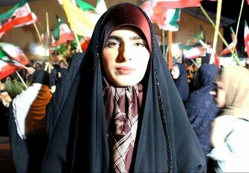 روایتی دیگر از قاب دختر لنده‌ای