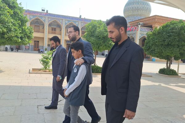 قائم مقام سازمان دانش‌آموزی در حرم مطهر حضرت احمد ابن موسی (ع) در شیراز