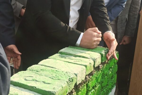 خشتِ بنای مدرسه ۱۸ کلاسه در شهرری گذاشته شد