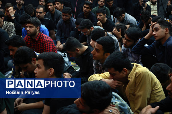 مراسم عزاداری شهادت خادم الرضا(ع) آیت‌الله سید ابراهیم رئیسی و همراهشان در مرکز آموزش عالی شهدای مکه