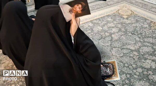 مراسم هیئت بسیج دانش‌آموزی با گرامی‌داشت یاد دانش‌آموزان شهید میناب 
