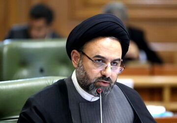 تأکید عضو شورای شهر تهران بر لزوم قدردانی از فداکاری‌های نیروی انتظامی