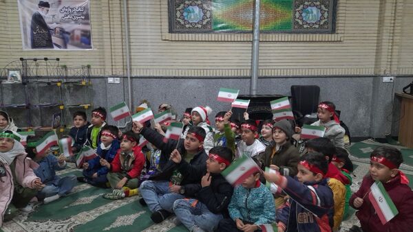 همایش مادران قهرمان پرور حوزه بسیج حضرت زینب(س) در امامزاده ابراهیم(ع) ملارد 