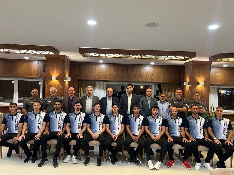 هندبالیست‌های ایران در ساحل عمان دست به توپ می‌شوند