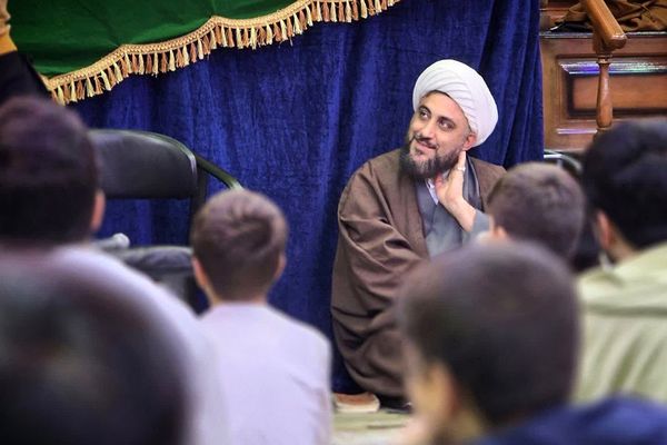 بازدید معاون پرورشی و تربیت بدنی ناحیه دو شهرری از مراسم اعتکاف دانش آموزی 