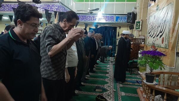 احیای نوزدهمین شب‌ ماه رمضان در مسجد امام صادق (ع) با حضور پرشور مردم کرج