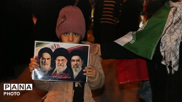 دهه نودی‌ها هم به میدان آمدند