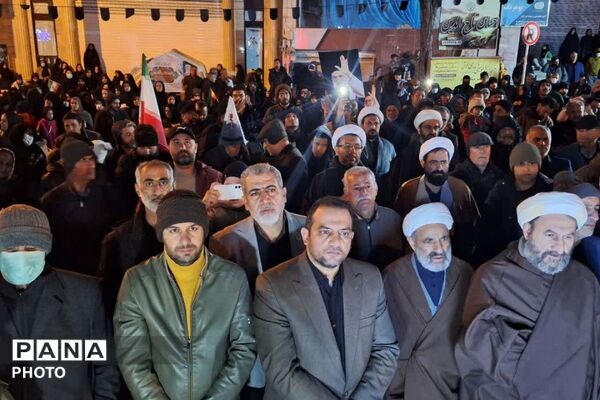 حضور مردم ولایتمدار و مسئولین شهرستان فیروزکوه در اجتماع امت حزب‌الله