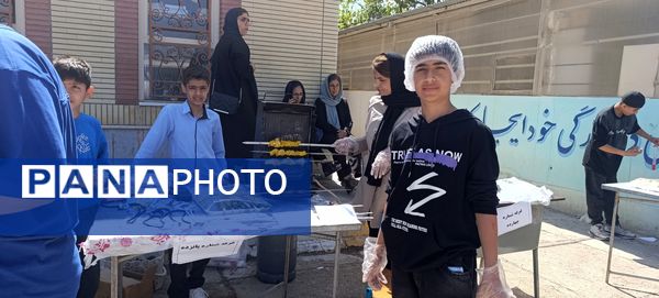 برپایی بازارچه در مدرسه ولیعصر آشخانه 