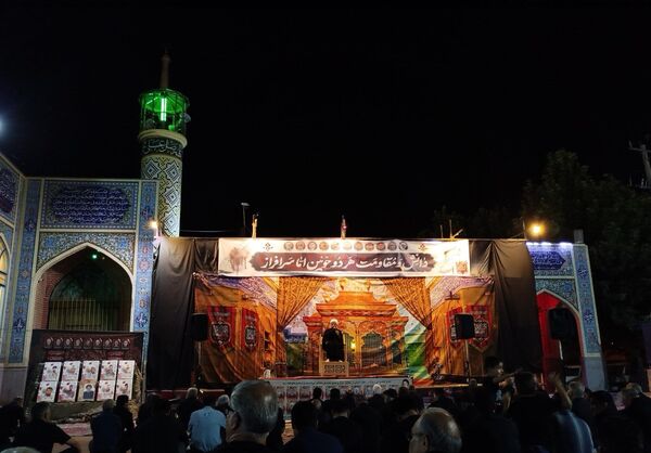 عزاداری  شب تاسوعای حسینی در مسجد شهدای گمنام 