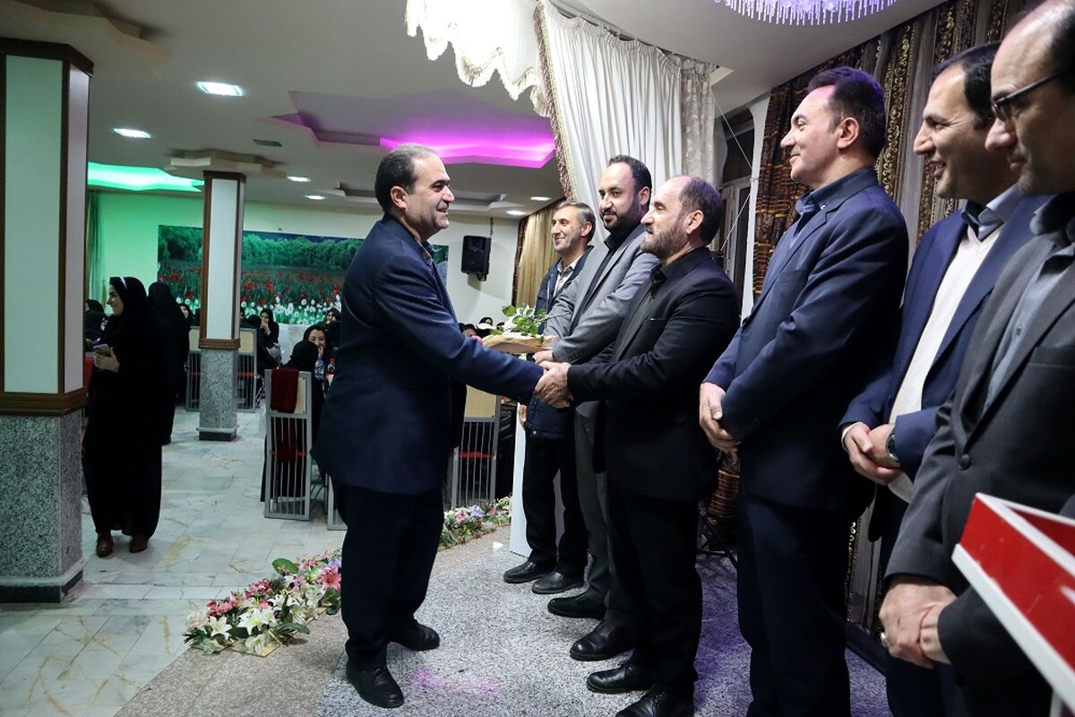 مدارس استثنایی سرآمد و الگوی سخت‌کوشی است