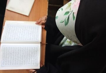 رقابت قرآنی دانش‌آموزان دختر منطقه کهریزک 