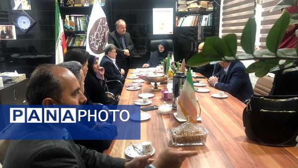 مدرسه‌ای که تاریخ نفس می‌کشد؛ روایت تصویری از سعادت بوشهر