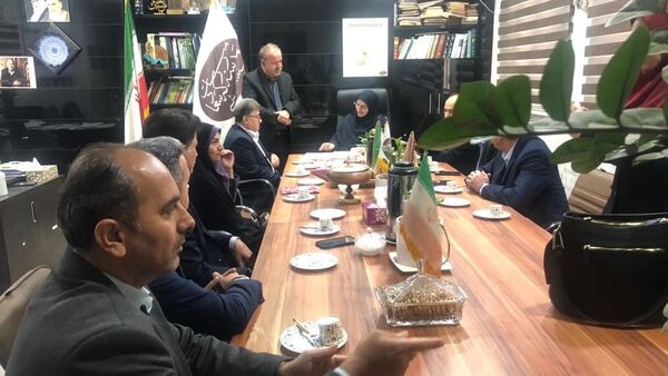 مدرسه‌ای که تاریخ نفس می‌کشد؛ روایت تصویری از سعادت بوشهر