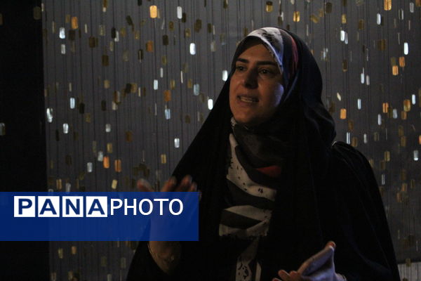 بازدید دانش‌آموز خبرنگاران پانا یزد از باغ موزه دفاع مقدس یزد