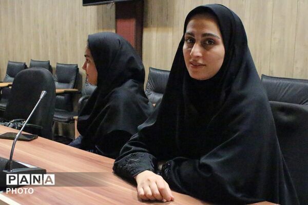 کارگاه آموزشی مهارت ارتباط موثر با نوجوان در بهارستان‌دو 