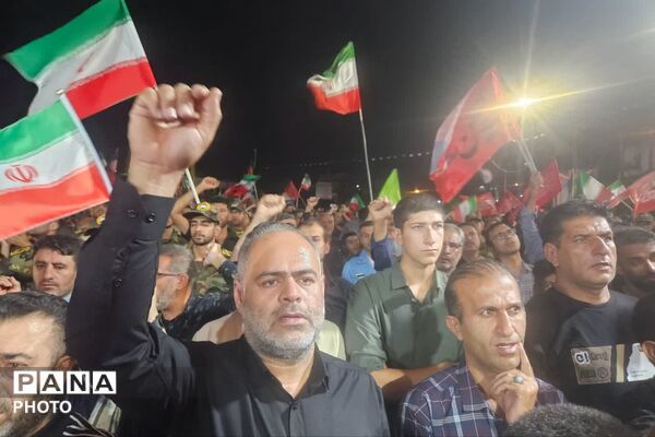 تشییع پیکر خلبان شهید مجید کاظمی در شیراز
