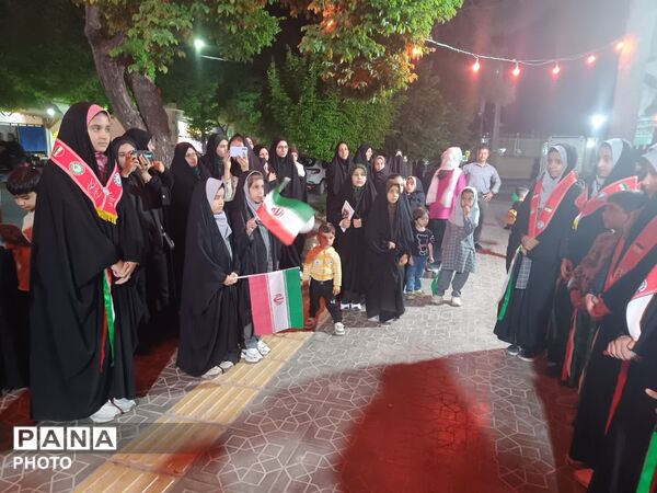 نقش‌آفرینی پیشتازان دبستان بنیاد ۱۵ خرداد در موکب سازمان دانش‌آموزی ابرکوه