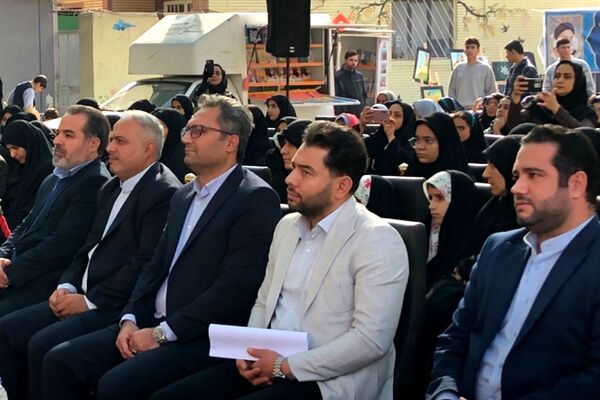 آیین نواختن زنگ پژوهش در ناحیه دو شهرری 